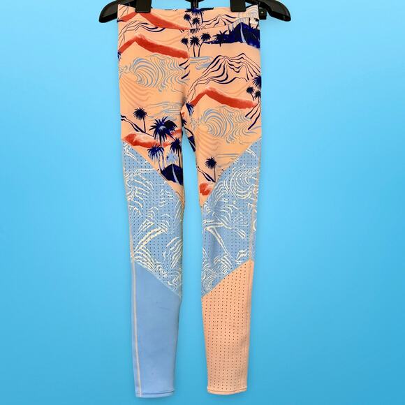 Roxy Hawaiian Palm Tree Rash Guard - Excellent Condition! - Picture 4 of 12